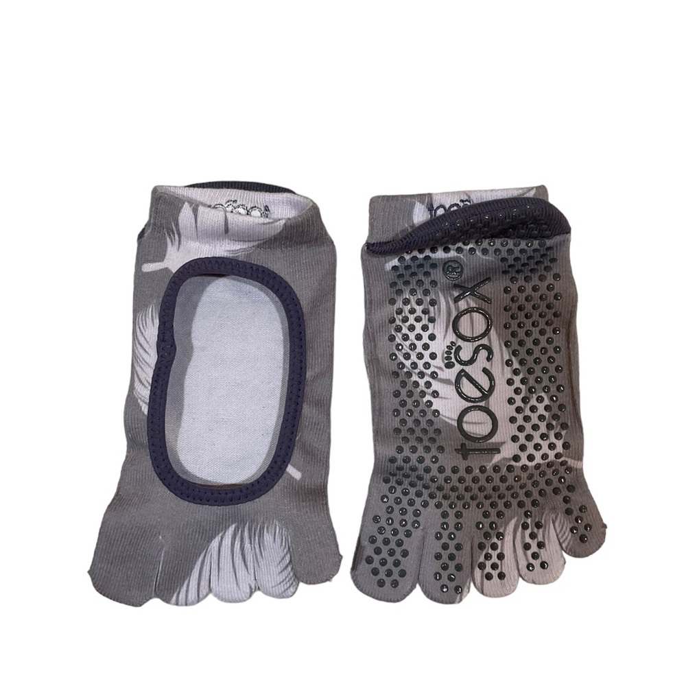 New Toesox Full Toe Ankle Grip Socks, M